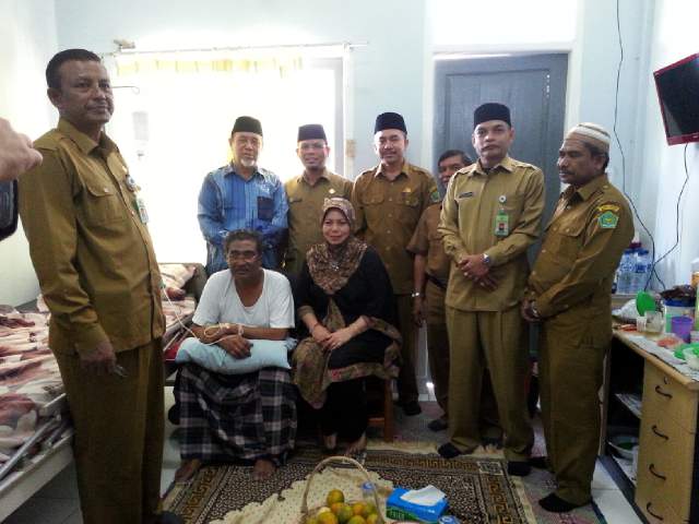 Jajaran Kanwil Besuk Pak Rahman