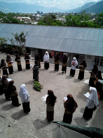 Eksperimen, MTs Darul Mukhlisin Tebang Pisang