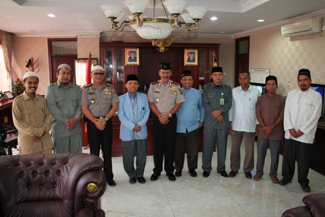 Kapolsek Wajib Jadi Pembina Upacara di Madrasah