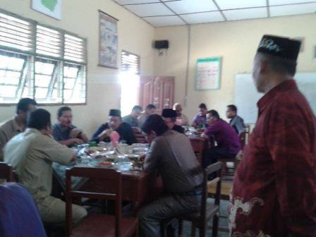Kakankemenag Atim Hadiri Maulid di MTsN Idi