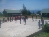 Persahabatan di Kaki Gunung Api
