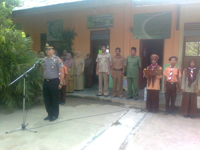 Kapolsek Makmur Ajak Siswa Jauhi Narkoba