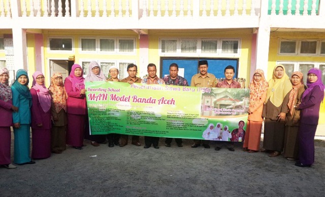 Ke Lima Daerah, MAN Model Sosialisasi Boarding School 