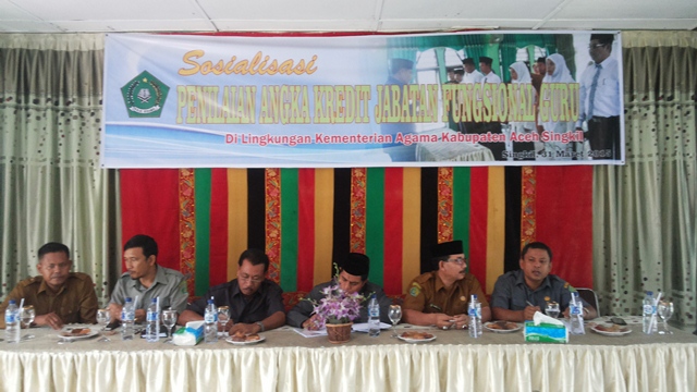 Kakankemenag Aceh Singkil Buka Pelatihan PK Guru 