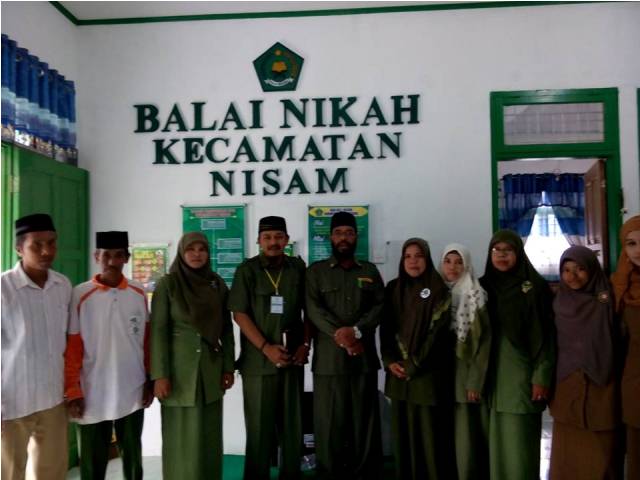 Ke KUA Nisam, Kakankemenag Acut Hadir Beri Motivasi