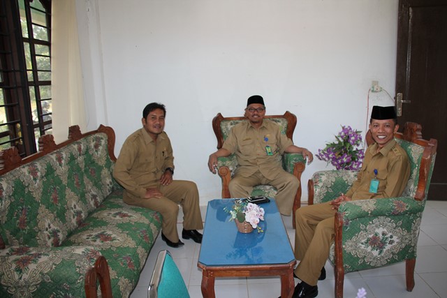 Malam di Ash-Shalihin, Siang di Arul Batin