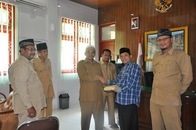 Kankemenag Abdya Serahkan Bantuan untuk Rohingya