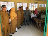 Tim Kanwil dan Kakankemenag Langsa Meninjau UAMBN-BK MTs