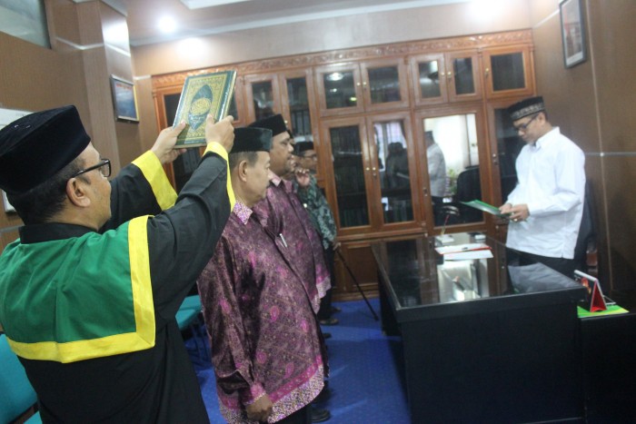 Kakankemenag Banda Aceh Kukuhkan Enam Penghulu