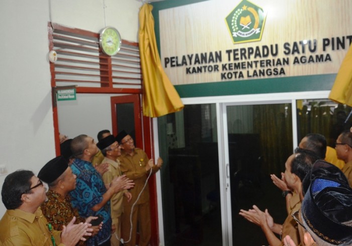 Kakanwil Aceh Resmikan PTSP Kemenag Kota Langsa