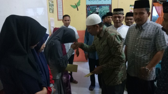 MIN 21 Bireuen Gelar Buka Puasa Bersama dan Santuni Anak Yatim