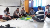 Anggota Polres Kota Subulussalam Sambangi Posko Pemondokan Kontingen Porseni Aceh Barat.