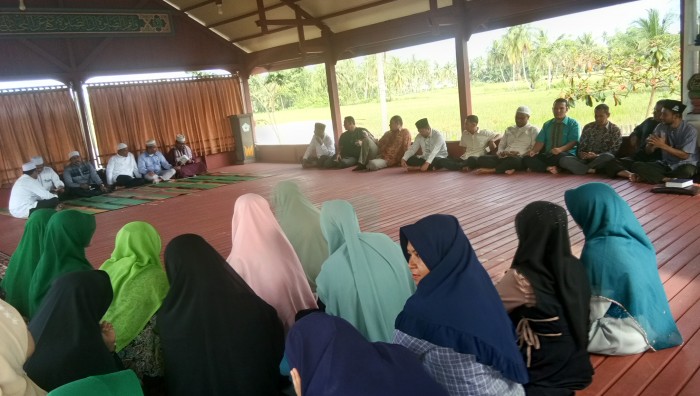 Kakankemenag : Sesibuk apapun kita membaca Hp selalu menempatkan diri untuk membaca Al- Alqur'an. 