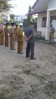 Bertindak Sebagai Pembina Apel Di KUA Idi Rayeuk Ini Pesan Kepala KUA Darul Aman.
