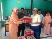 Dharma Wanita Persatuan Kankemenag Aceh Barat Kunjungi Panti Asuhan