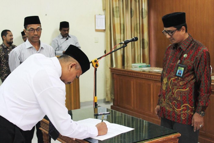 Kakankemenag Aceh Barat Lantik 12 Kepala KUA 