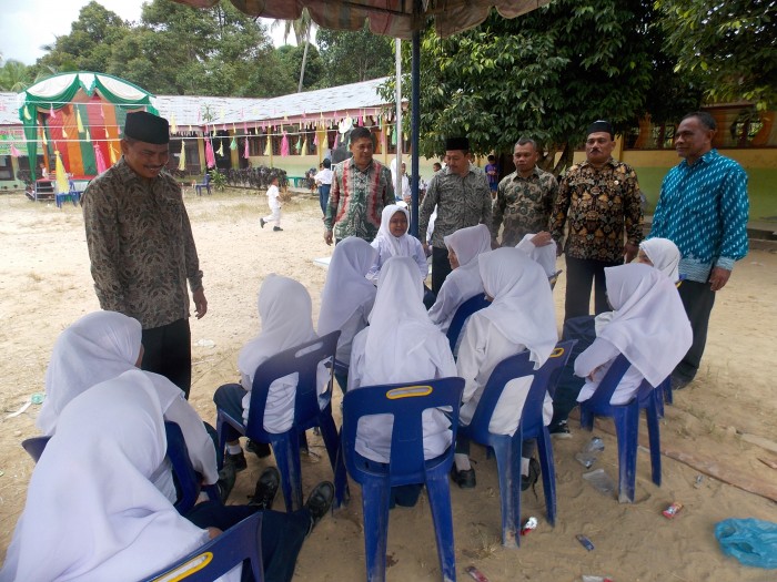 Selalu Rindukan Madrasah,H Marzuki Kali ini Sambangi MIN 5 Aceh Timur