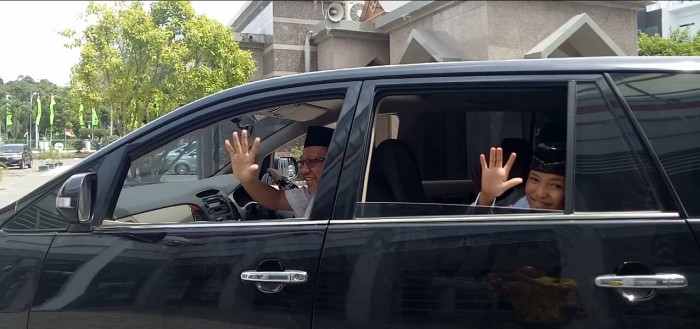 Kakanwil Antarkan Kepulangan Siswa MIS Kala Wih Ilang ke Aceh Tengah