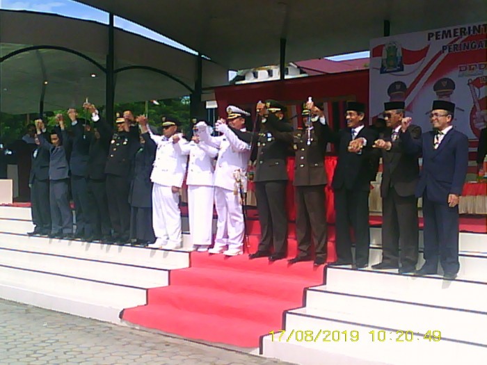 Upacara Bendera HUT RI Ke 74 Berlangsung Khidmat 
