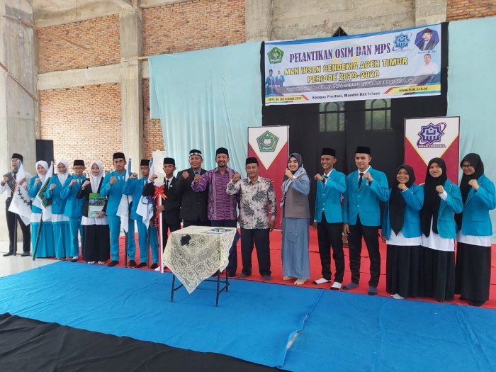 Shulfan Kukuhkan Kepengurusan MAN IC Aceh Timur.