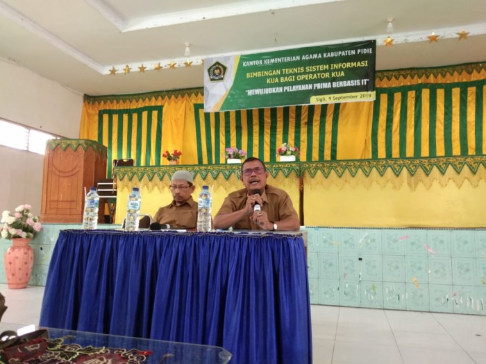 Kasi Bimas Kemenag Pidie Adakan BimbinganTeknis Sistem Informasi Bagi Operator KUA