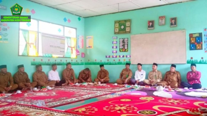DWP Kankemenag Aceh Tengah Hadirkan Pemerhati Adat Bahas Terlis Berume 