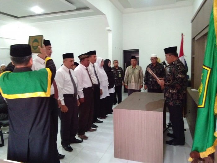 Kakankemenag Lantik Enam Pengawas Madrasah 