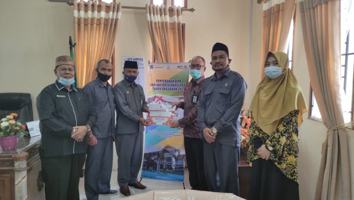 Sehari Kankemenag Tunaikan Lima Agenda Penting,Termasuk Terima DIPA