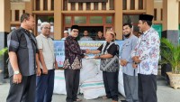 Jelang HAB ke-75, Kemenag Aceh Besar Salurkan Bantuan untuk Korban Banjir Aceh Utara
