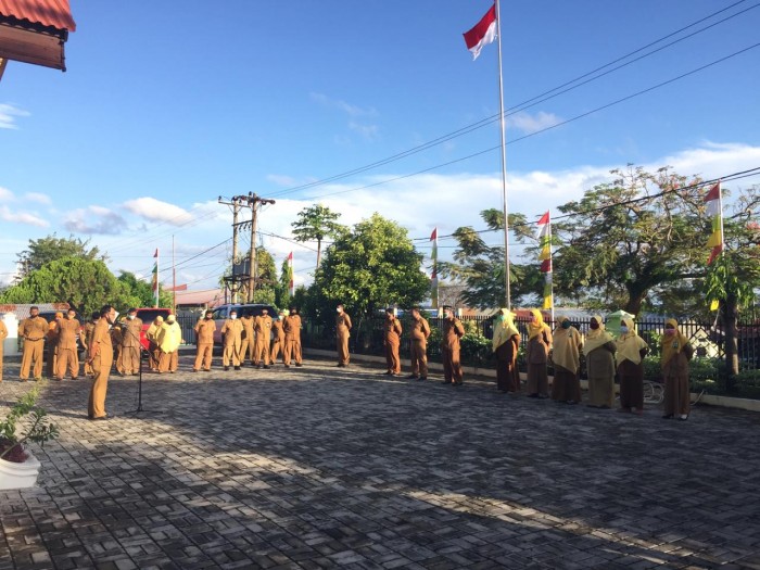 Kasubbag TU Pimpin Apel Pertama 2021