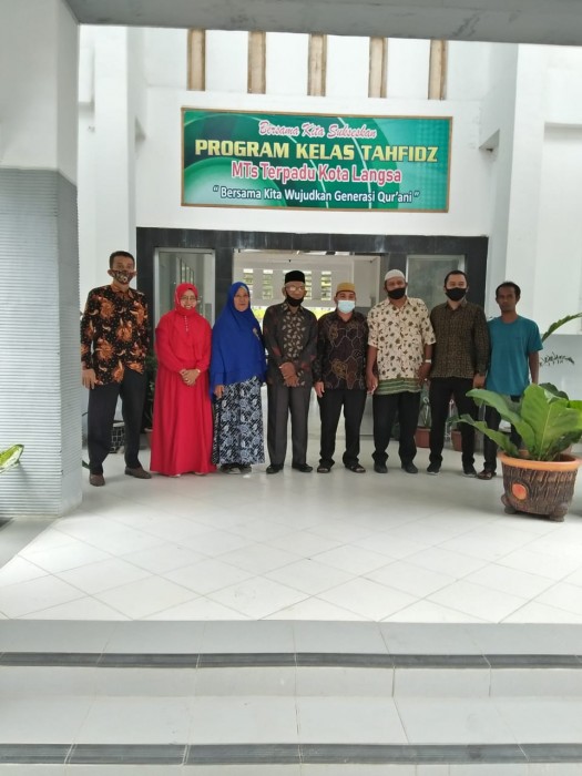 Kakankemenag Kota Langsa Tinjau PBM di Madrasah Terpadu