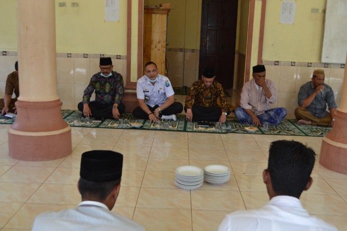 Cari solusi masalah tanah Kantor KUA, Kemenag Pijay duduk bersama dengan tokoh Ulim