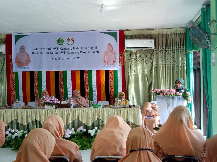 Ketua DWP Kemenag Aceh: Dukungan Kita, Ringankan Beban Suami
