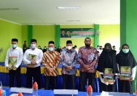 Serahkan SK CPNS, Kakanwil: Tunjukan Integritas dalam Bekerja