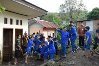 Kakankemenag Bener Meriah Tinjau MIN 8 Bener Meriah yang Terimbas Banjir Bandang