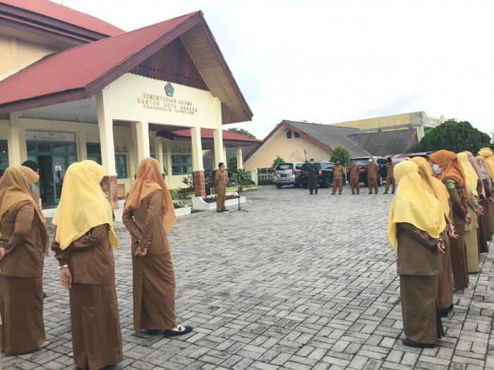 Pimpin Apel, Kasubbag TU Ingatkan Kasi dan KUA untuk Persiapkan Dokumen RKA-SK Tahun 2022