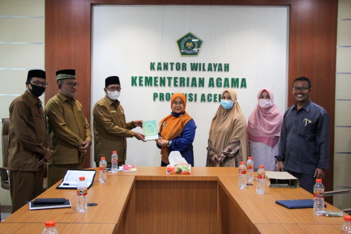 Kemenag Aceh dan ICAIOS Bahas Ketahanan Keluarga