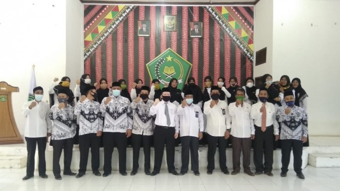 Kakankemenag Gayo Lues Lantik pengurus KKG dan MGMP