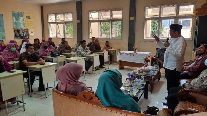 Antar Tugas Kepala MIN 8, Ini Pesan Kakankemenag Aceh Besar