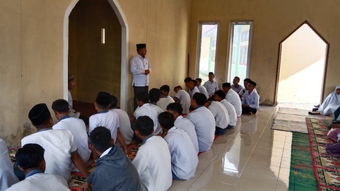 Man 3 Aceh Tengah Bagun Karakter Siswa Dengan Membiasakan Shalat Berjamaah