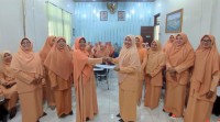 Ketua DWP Kab. Abdya Kukuhkan Pengurus DWP Unit Kankemenag 