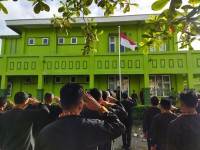 Penghormatan Bendera, Kasubbag TU Sampaikan Pesan Tentang "Kinerja Dan Tupoksi"