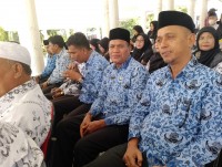 Jakfar Ikuti Upacara Peringatan Hari Guru Nasional