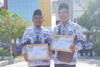 Kepala dan Guru MAN 1 Banda Aceh Raih Penghargaan dari Wali Kota Banda Aceh