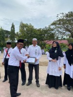 Upacara HGN di MAN 1 Aceh Timur, Serahkan Sejumlah Apresiasi