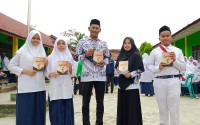 Telah Terbit, Buku Puisi Sejarah Karya Anggota FPeKAT dan Siswa MTsN 3 Atim 