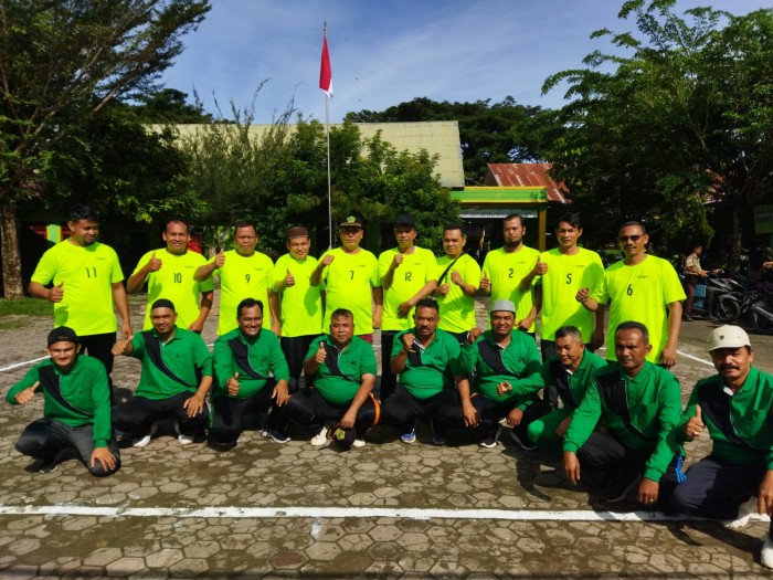Kemenag Agara vs KUA Kecamatan Awali Turnamen Volly HAB ke-77