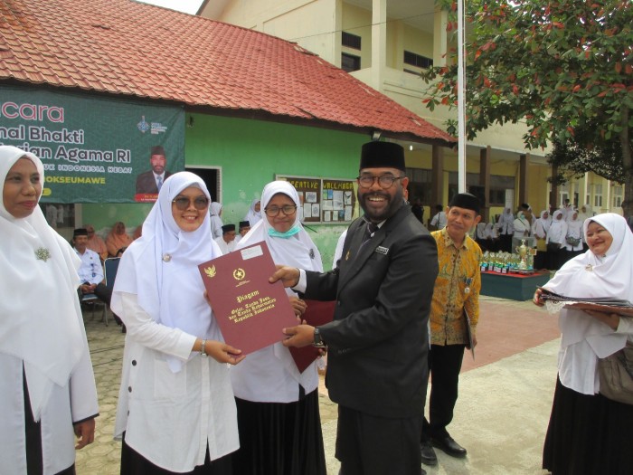 Ratoeh Jaroe Meriahkan HAB ke 77 Di Kota Lhokseumawe