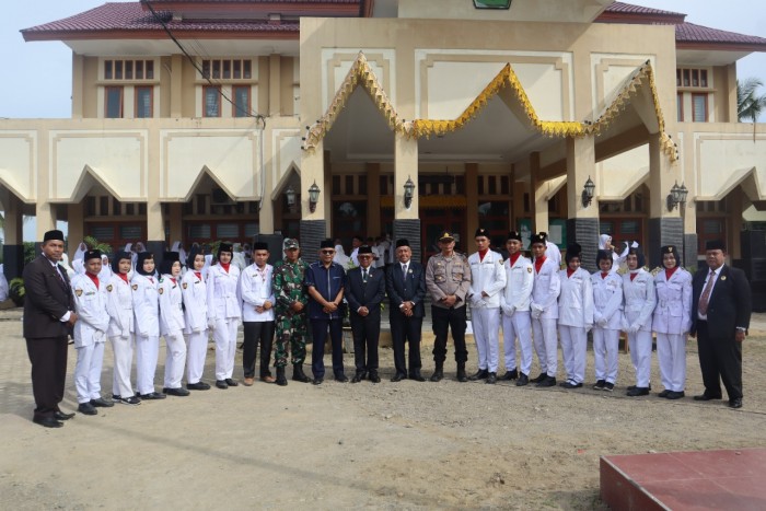 Ada Penyerahan Piala dan Satyalancana, Ribuan ASN Kemenag Aceh Utara Ikuti Upacara HAB ke 77