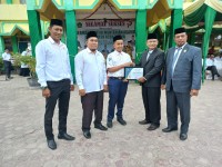Siswa MTsN 3 Terima Anugerah Literasi, Ahmad Kazim Assabil Paling Produktif
